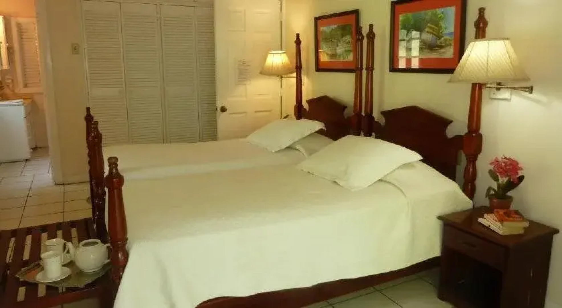 Plantation Beach Villas