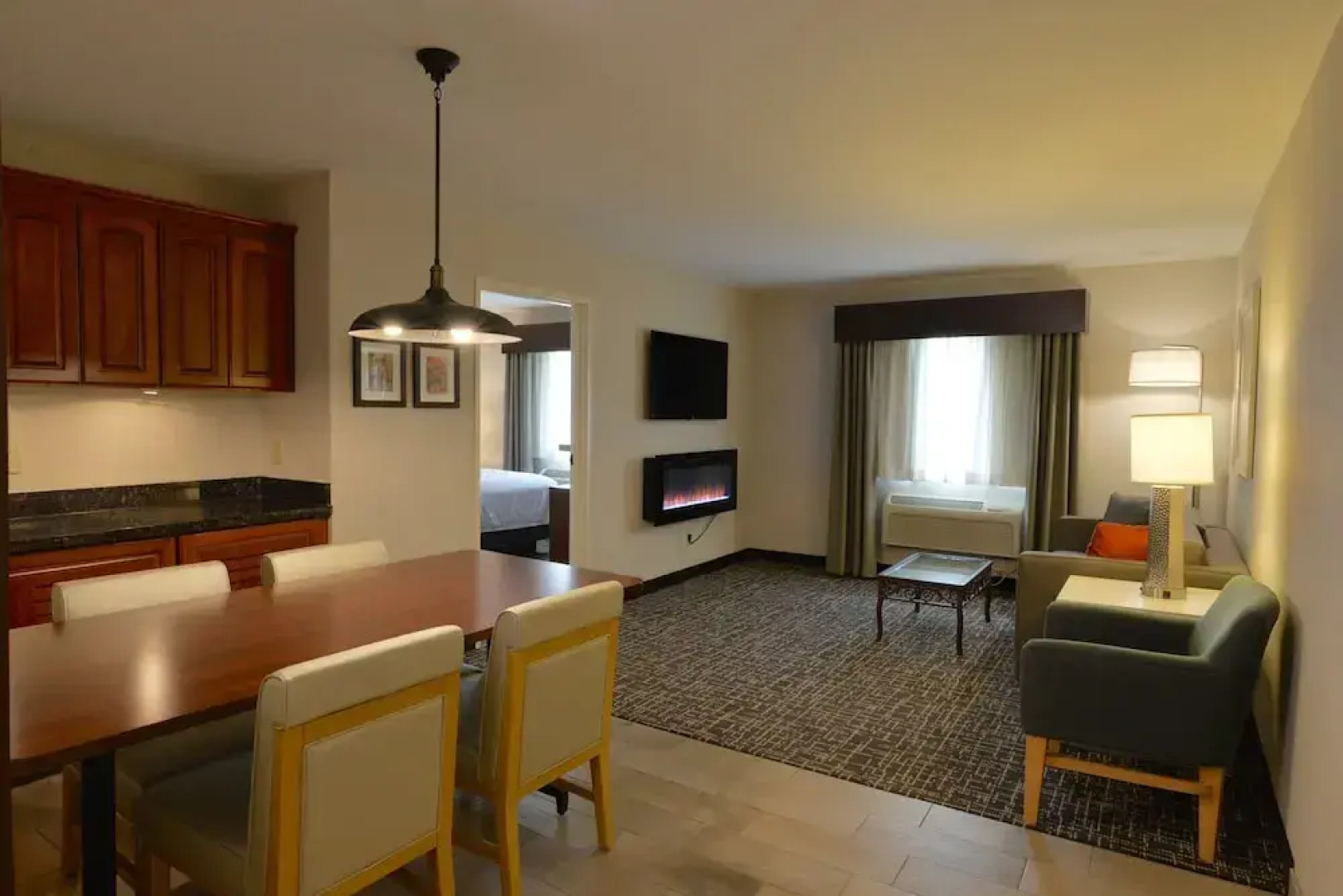 Holiday Inn Hotel & Suites Minneapolis - Lakeville