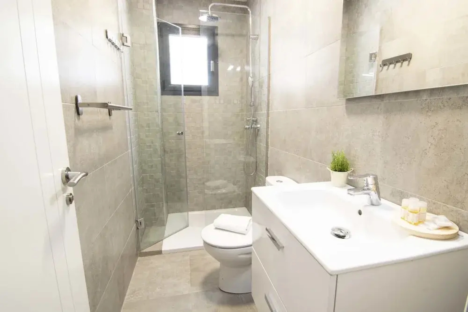 Letmalaga Carlos Haya