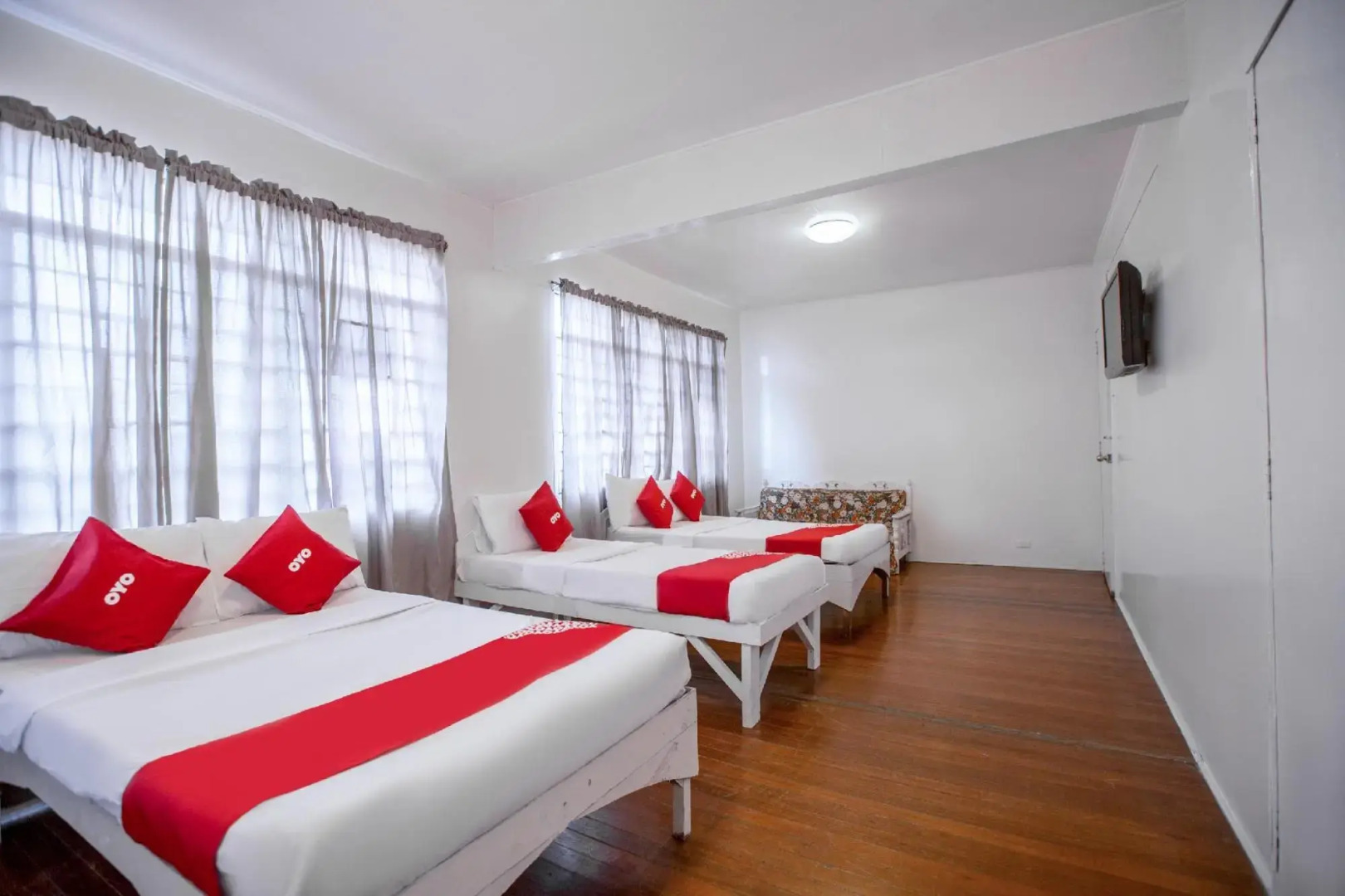 Sunrock Resort by OYO Rooms