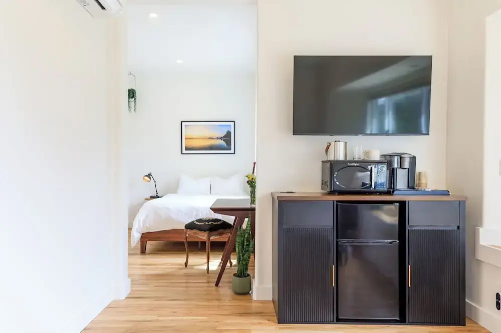 The Historic Schoolhouse Inn