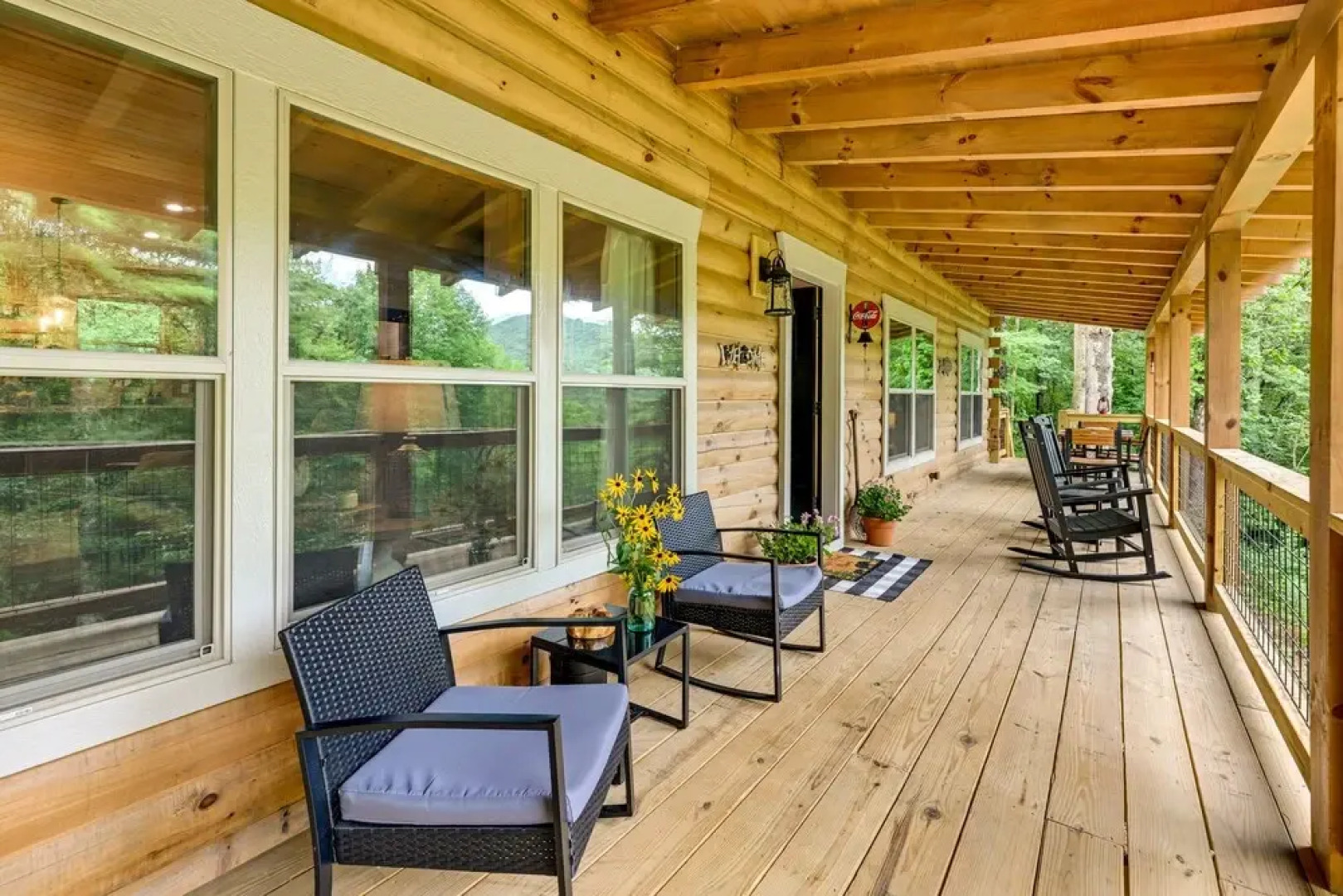 Cullowhee Cabin w/ Hot Tub, 3 Mi to Lake Glenville