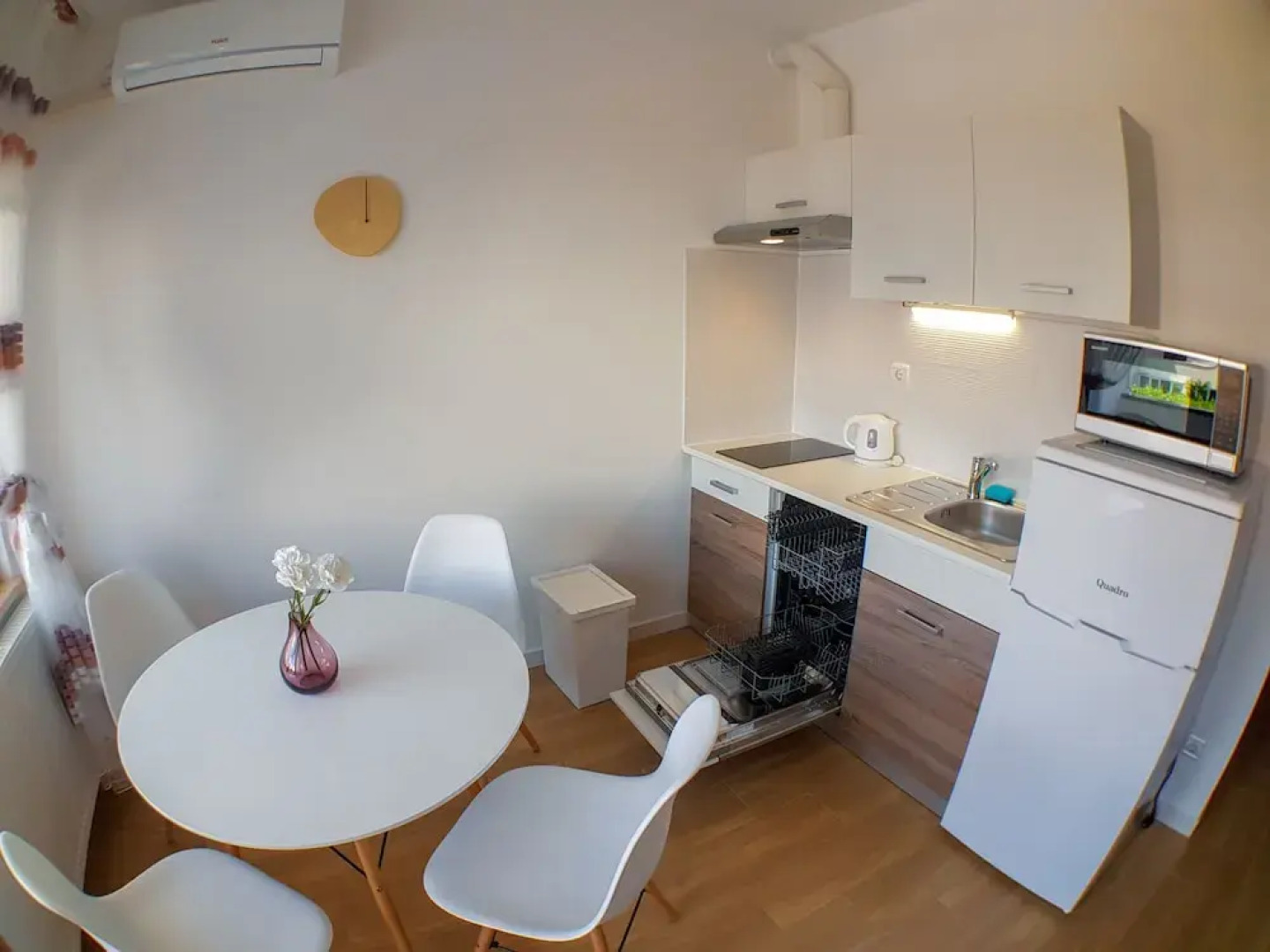 BAGI Apartments & Rooms