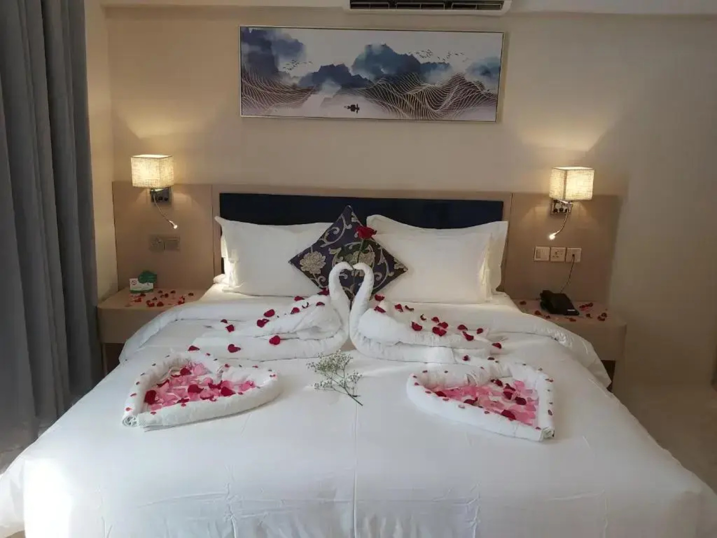 Season Inn Hotel