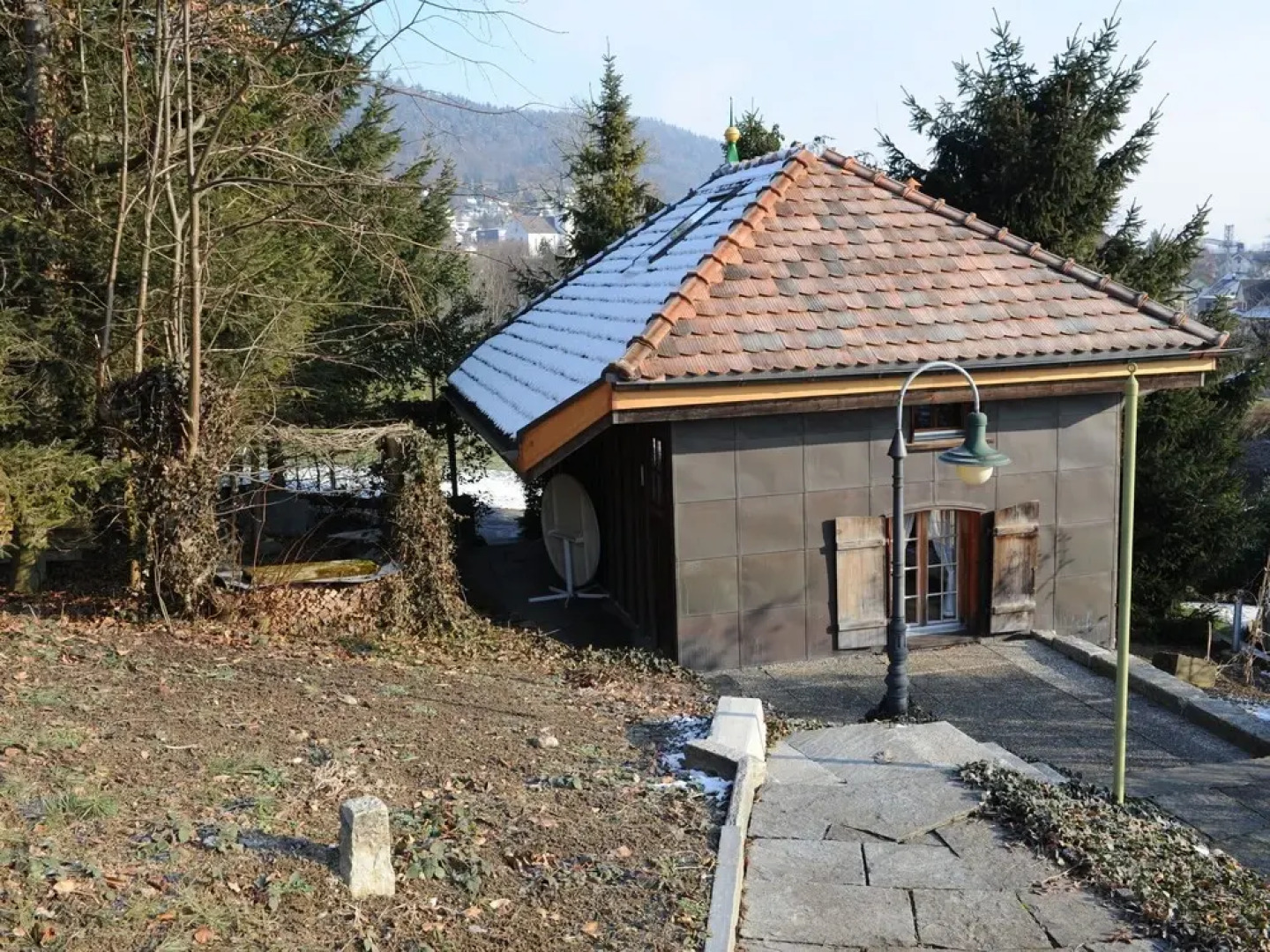 A Chalet on Delightful, Vineyard Covered Hills, Suitable for 2 People