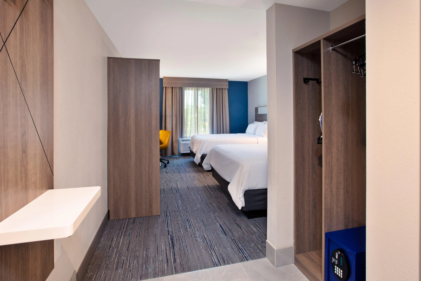 Holiday Inn Express I-26 & Us 29 At Westgate Mall by IHG