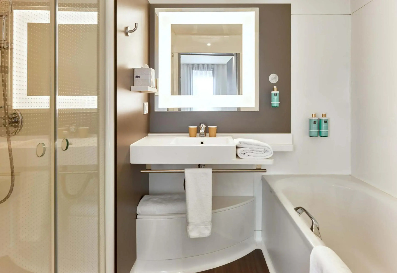 B&B HOTEL Rueil-Malmaison Gare