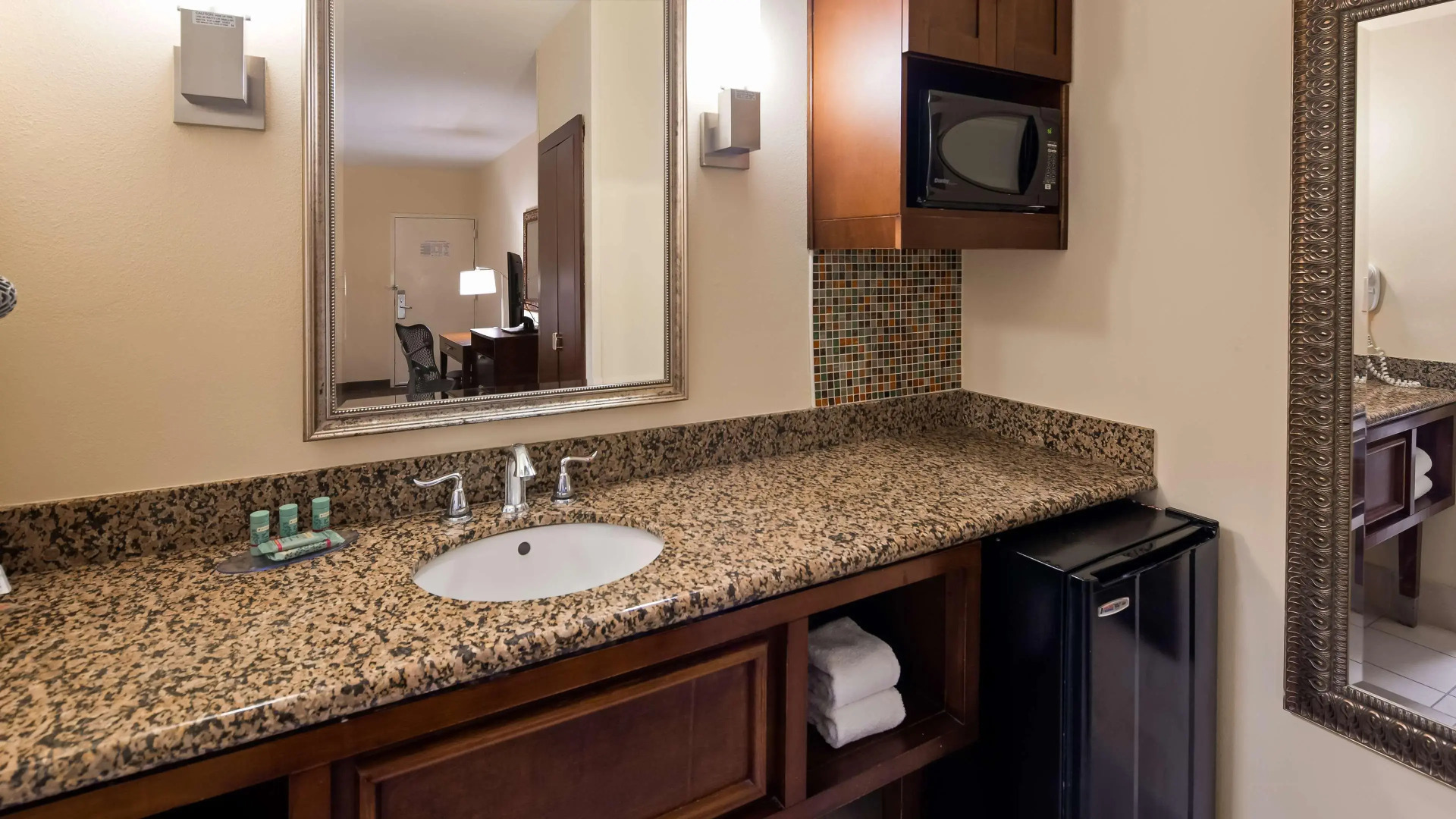 Best Western Seaway Inn