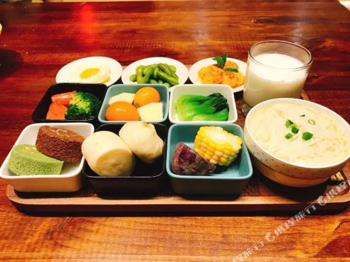 Dali Inside Shore Inn