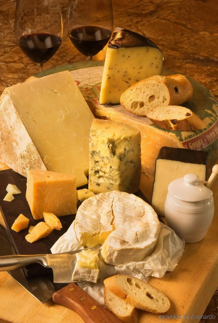 InterContinental Chicago Magnificent Mile by IHG