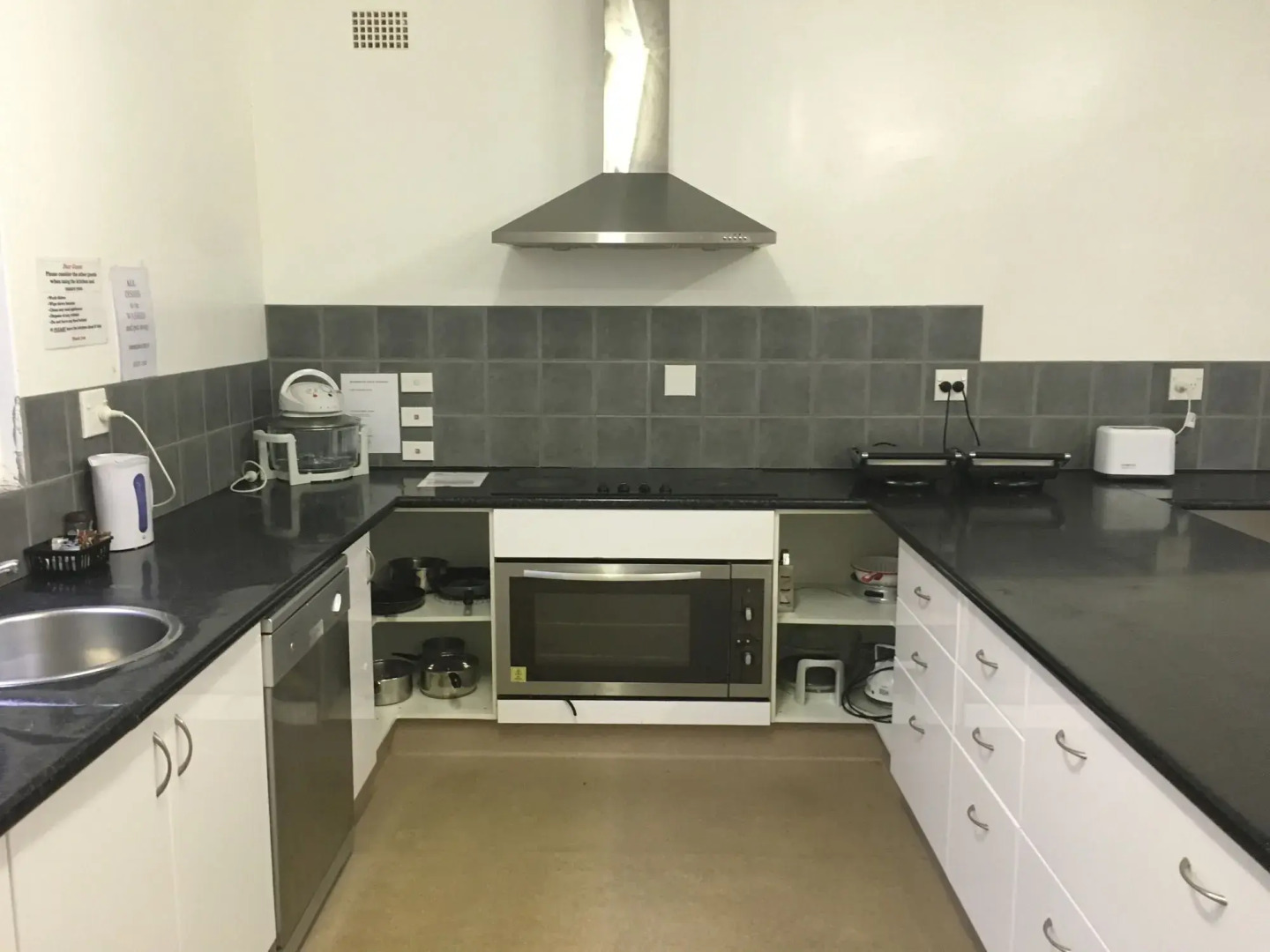 The Palms Motel (Formerly Flinders Motel)