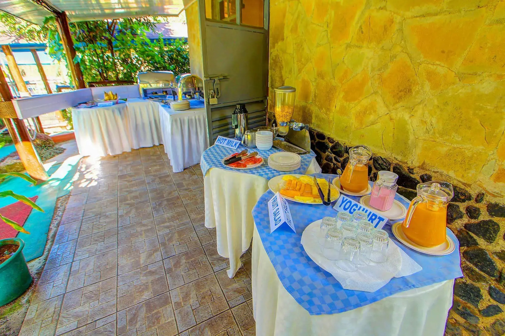 Poa Place Resort & Hotel - Where Nature Meets Comfort