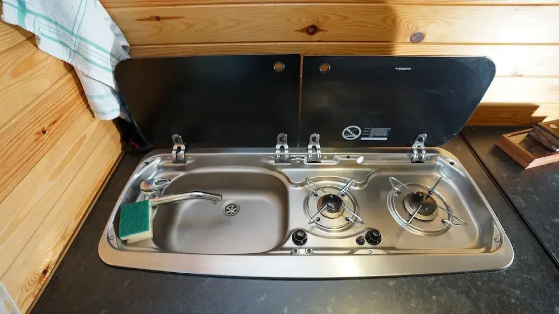 Beehive @ Westcote Glamping- Campsite