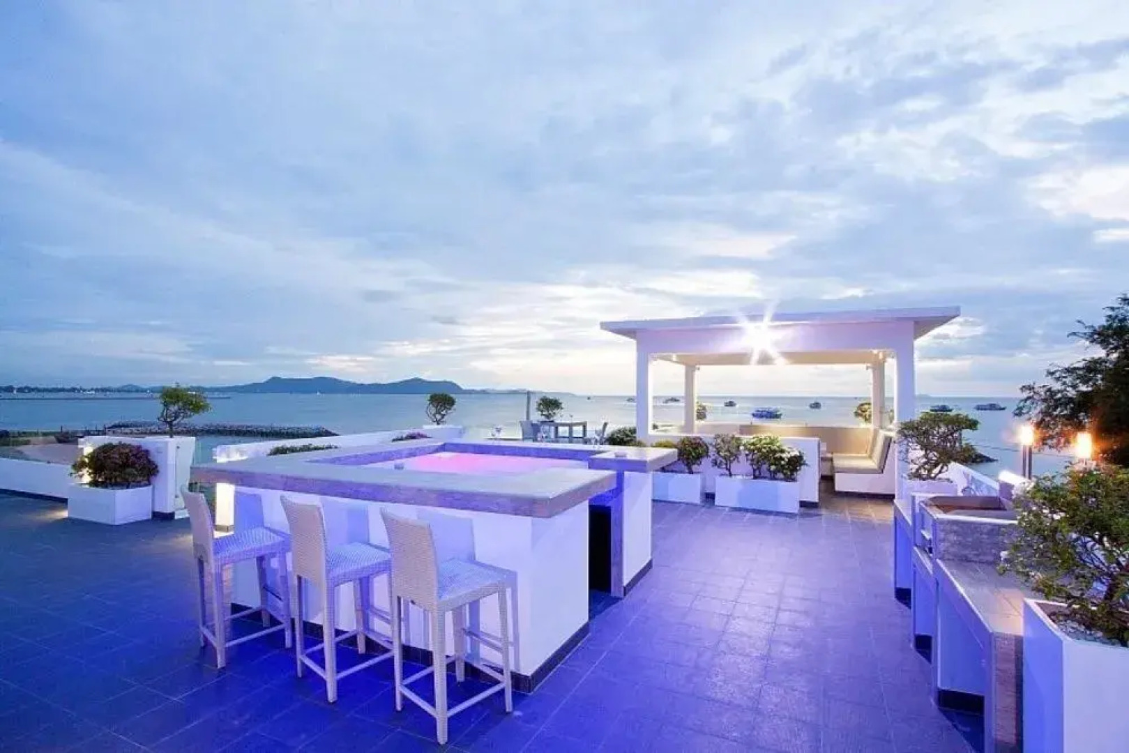 Luxury 5 Star Beach Villa 8 Bedrooms