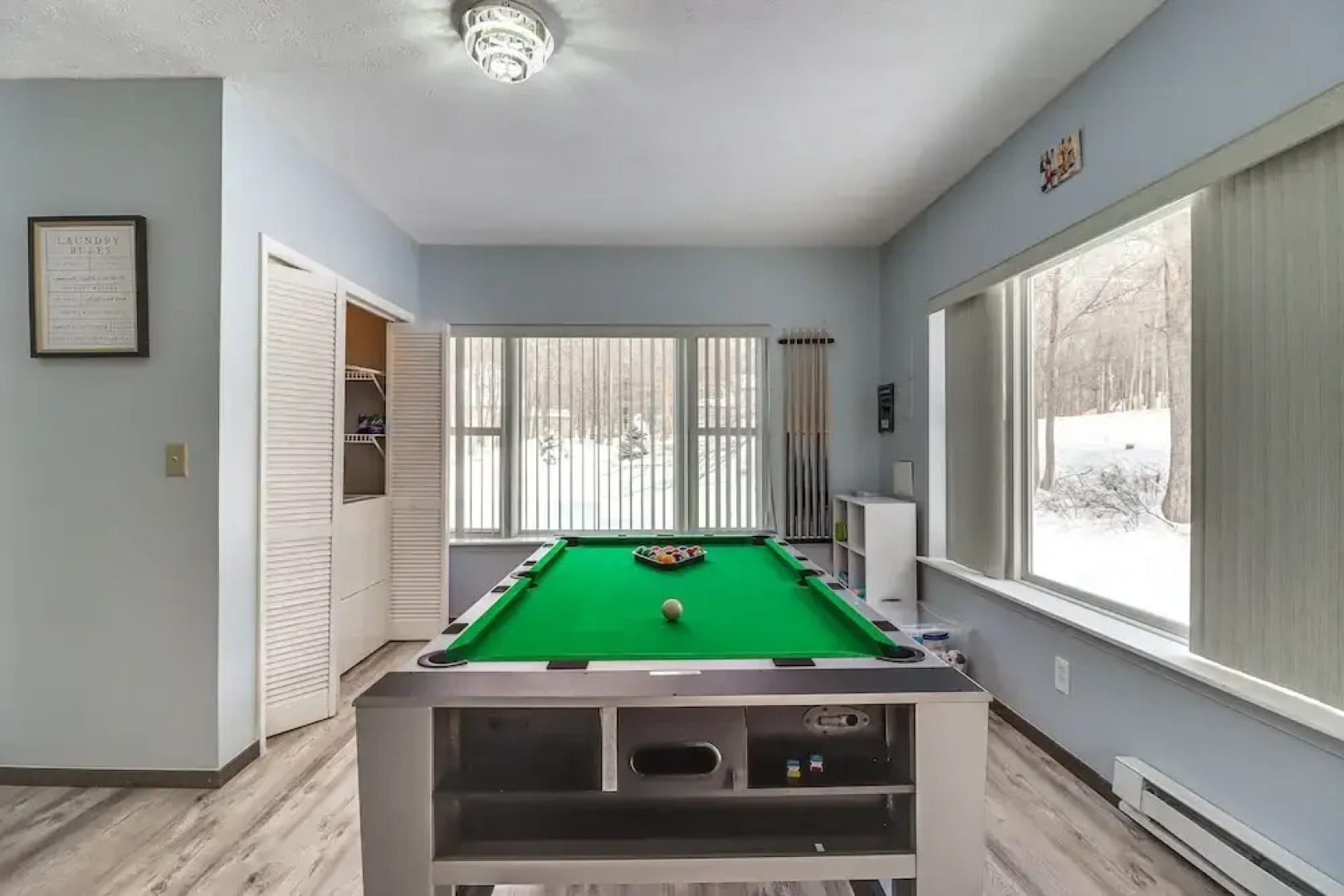 Long Pond Home w/ Private Hot Tub & Game Room