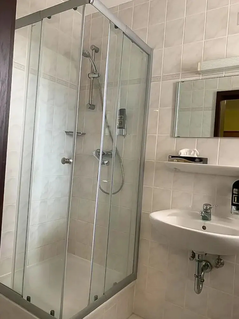 Airport Hotel 10 min to the Airport