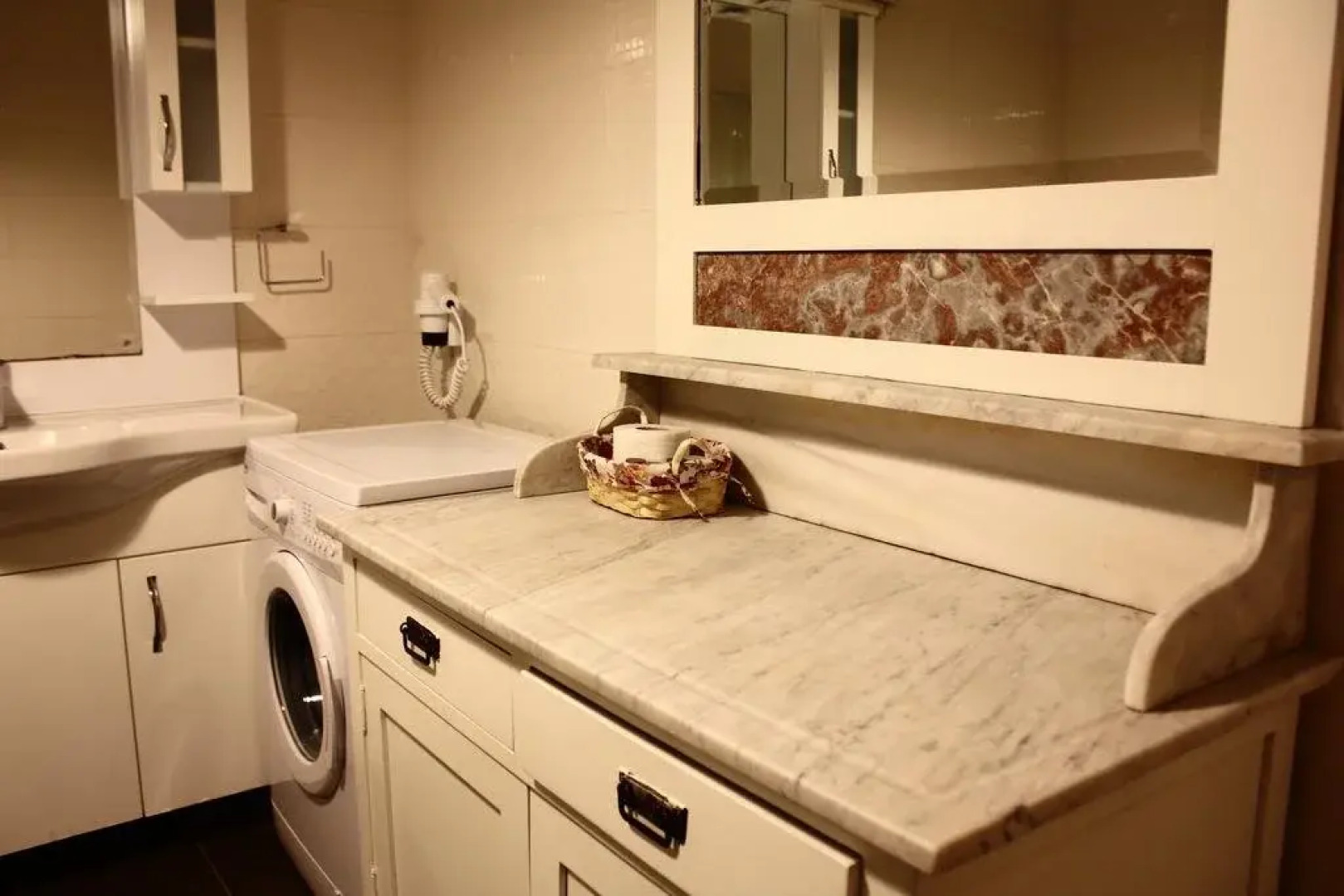 Büyükada Apart Hotel - Karadağ Apart