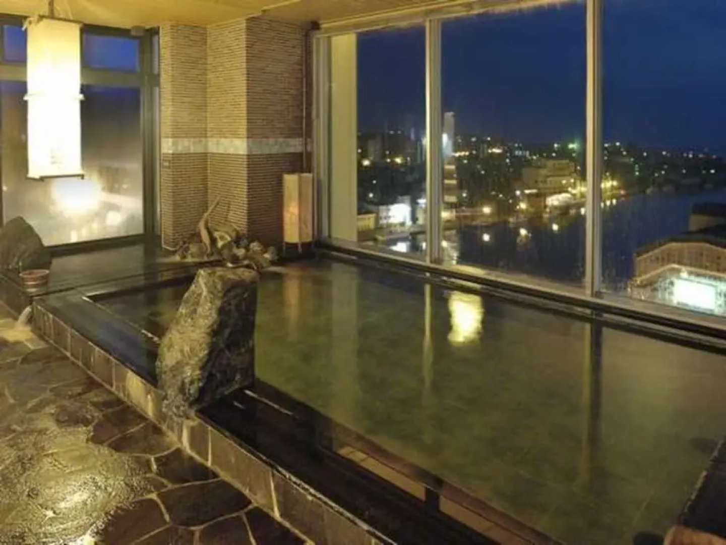 Hot water of the natural hot spring Nusamai La Vista Kushiro River (Dormy Inn chain)