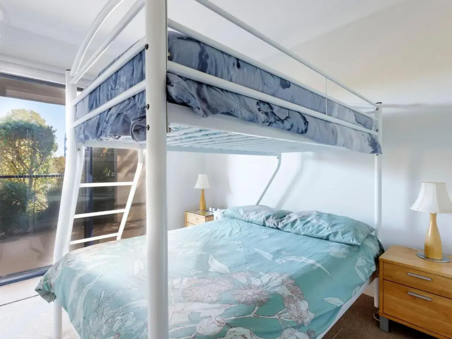 Magnificent Views - Mariners Mark