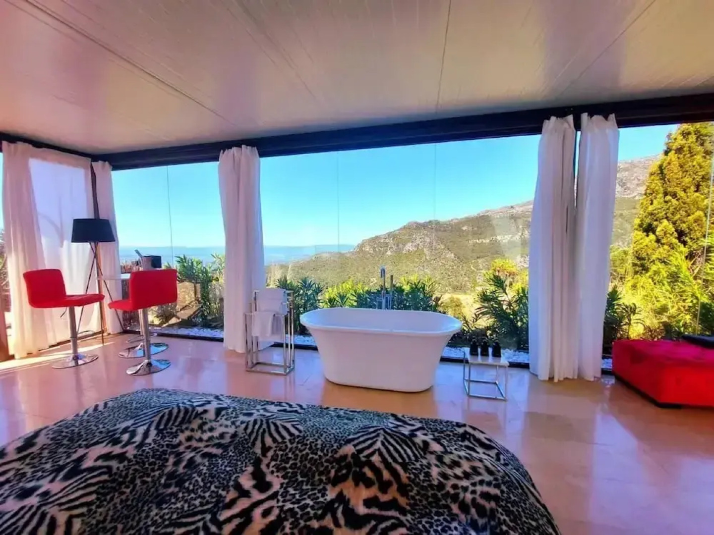 1 Bed, Sleeps 2, Tennis, Pool, Sauna