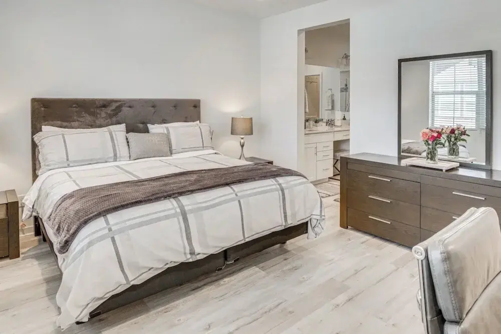 Quiet Simi Valley Home w/ Patio & Pool Access!