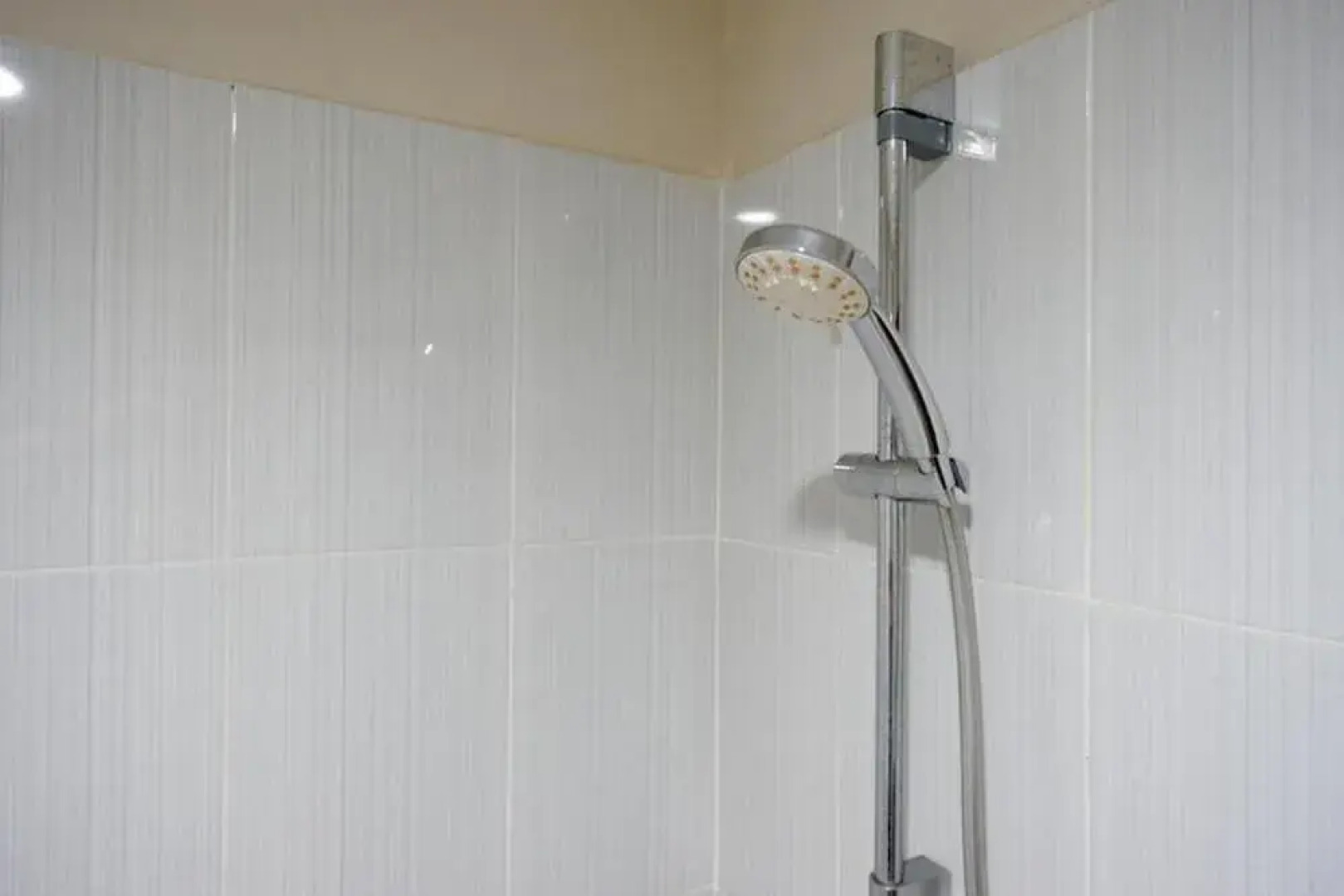 RedDoorz near Lippo Plaza Buton