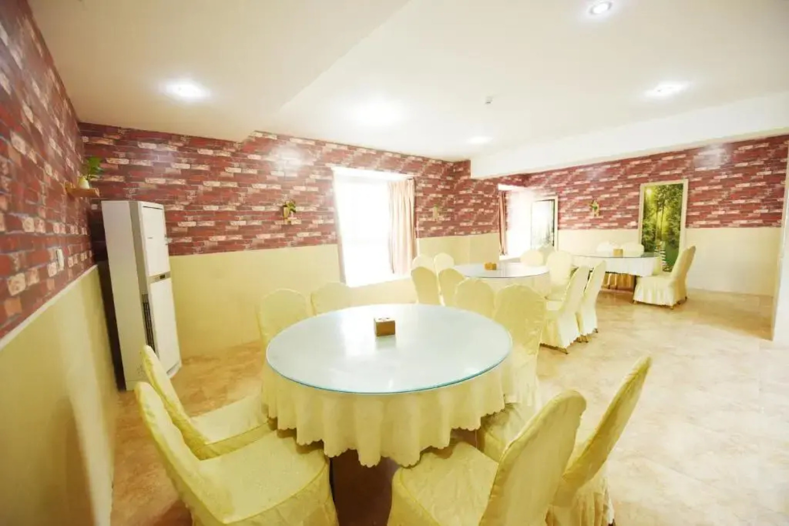 Dazhou Yimeijia Business Holiday Hotel