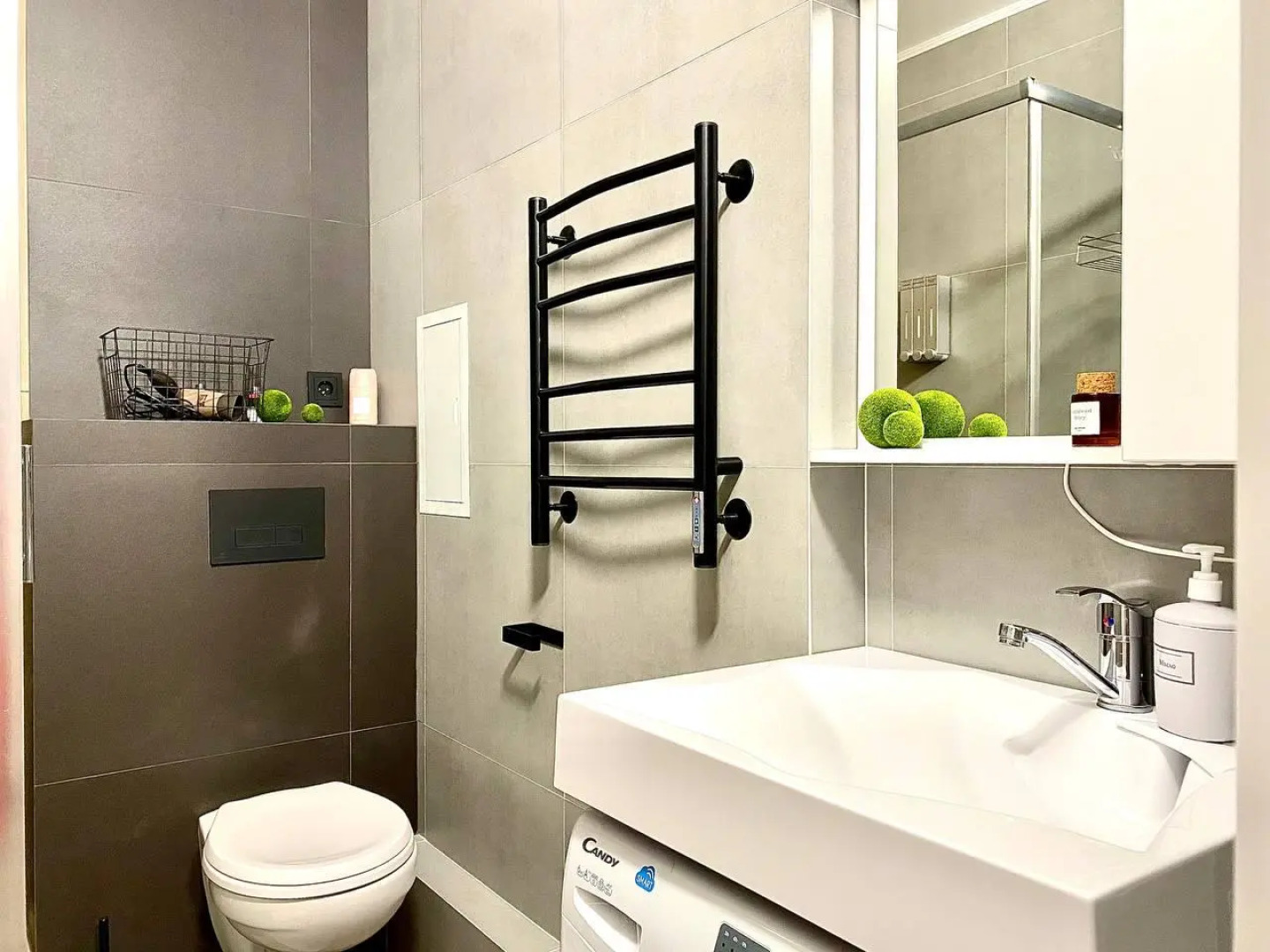 Поделам студия у ЖД вокзала