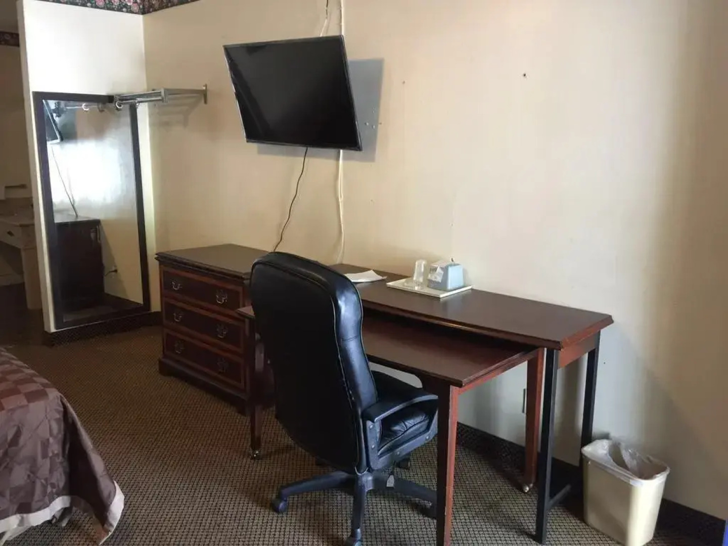 Deluxe Inn - Statesboro