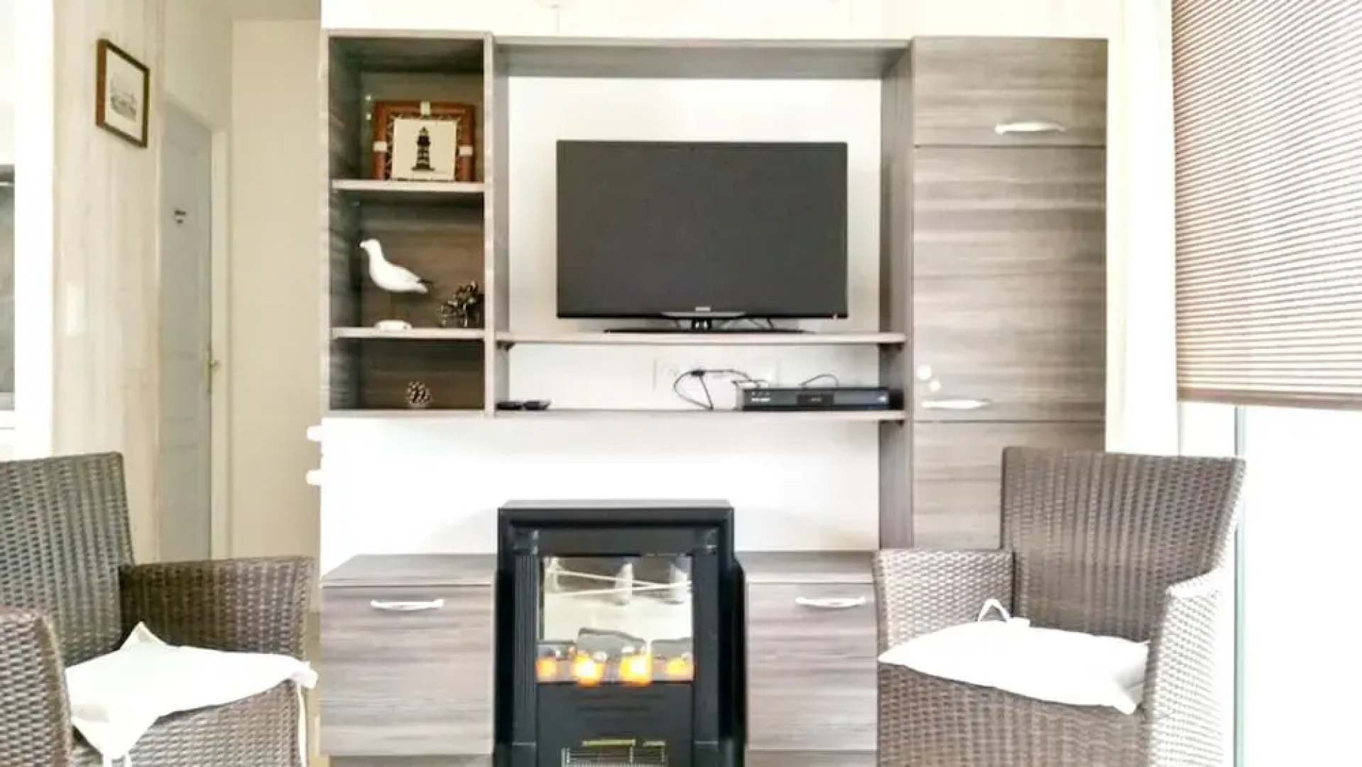 House With 2 Bedrooms in Le Bois-plage-en-ré, With Pool Access, Furnis