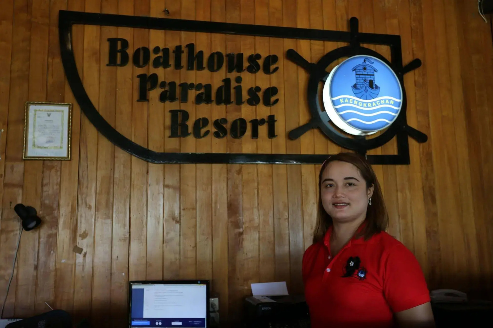 Kaengkrachan Boathouse Paradise Resort