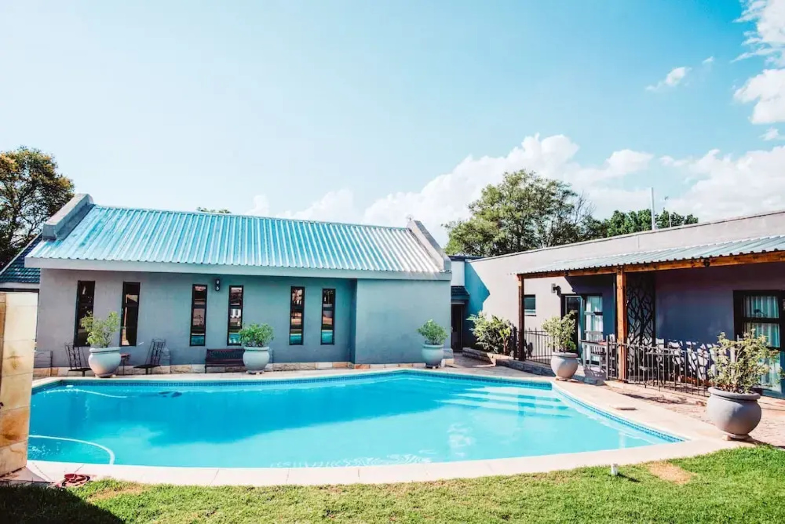 Le Grant Guesthouse and Conference facility