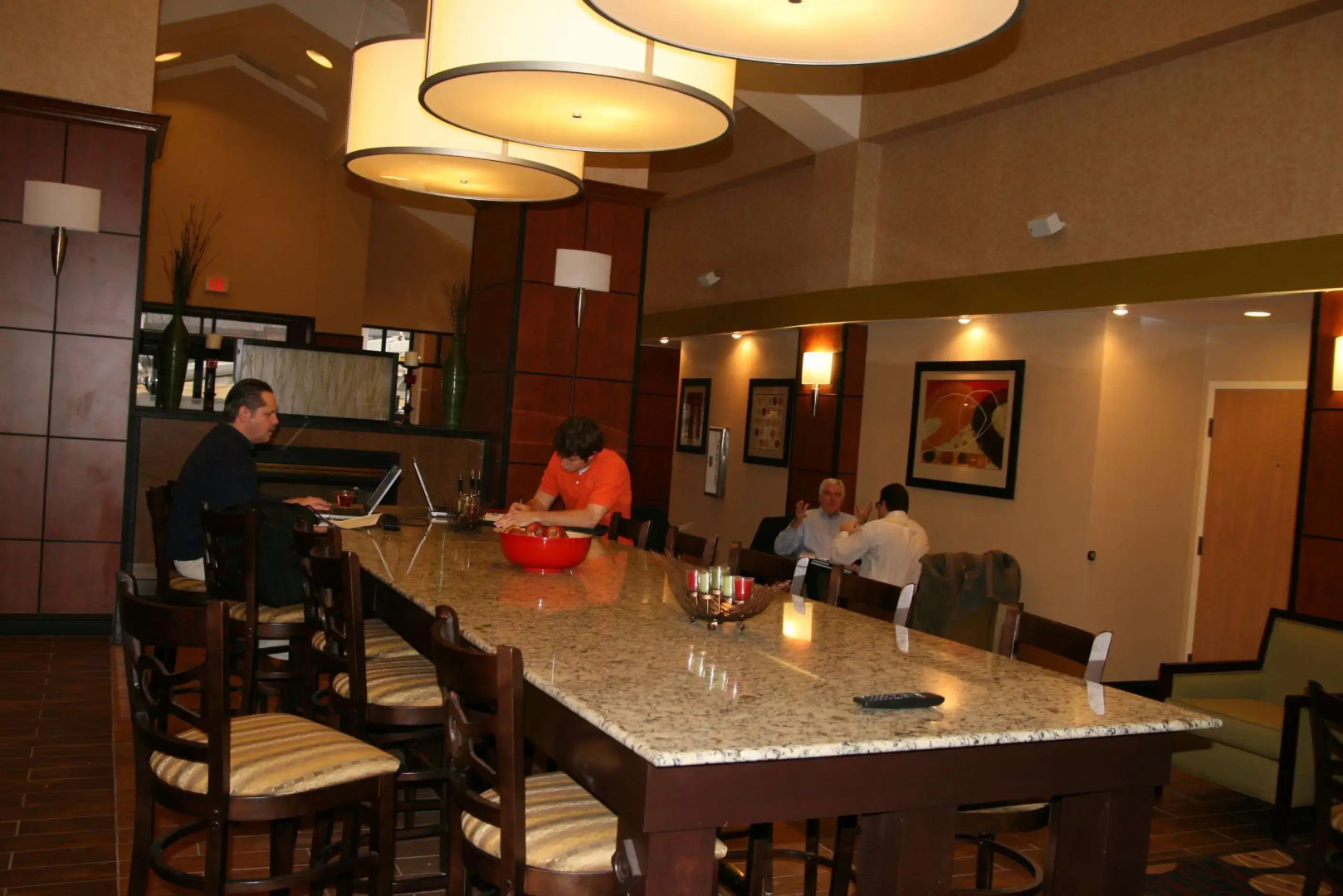 Hampton Inn & Suites Kansas City-Merriam