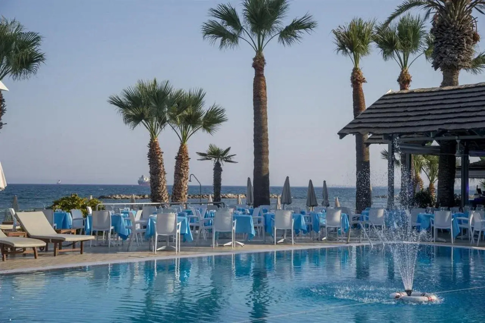 Palm Beach Hotel & Bungalows