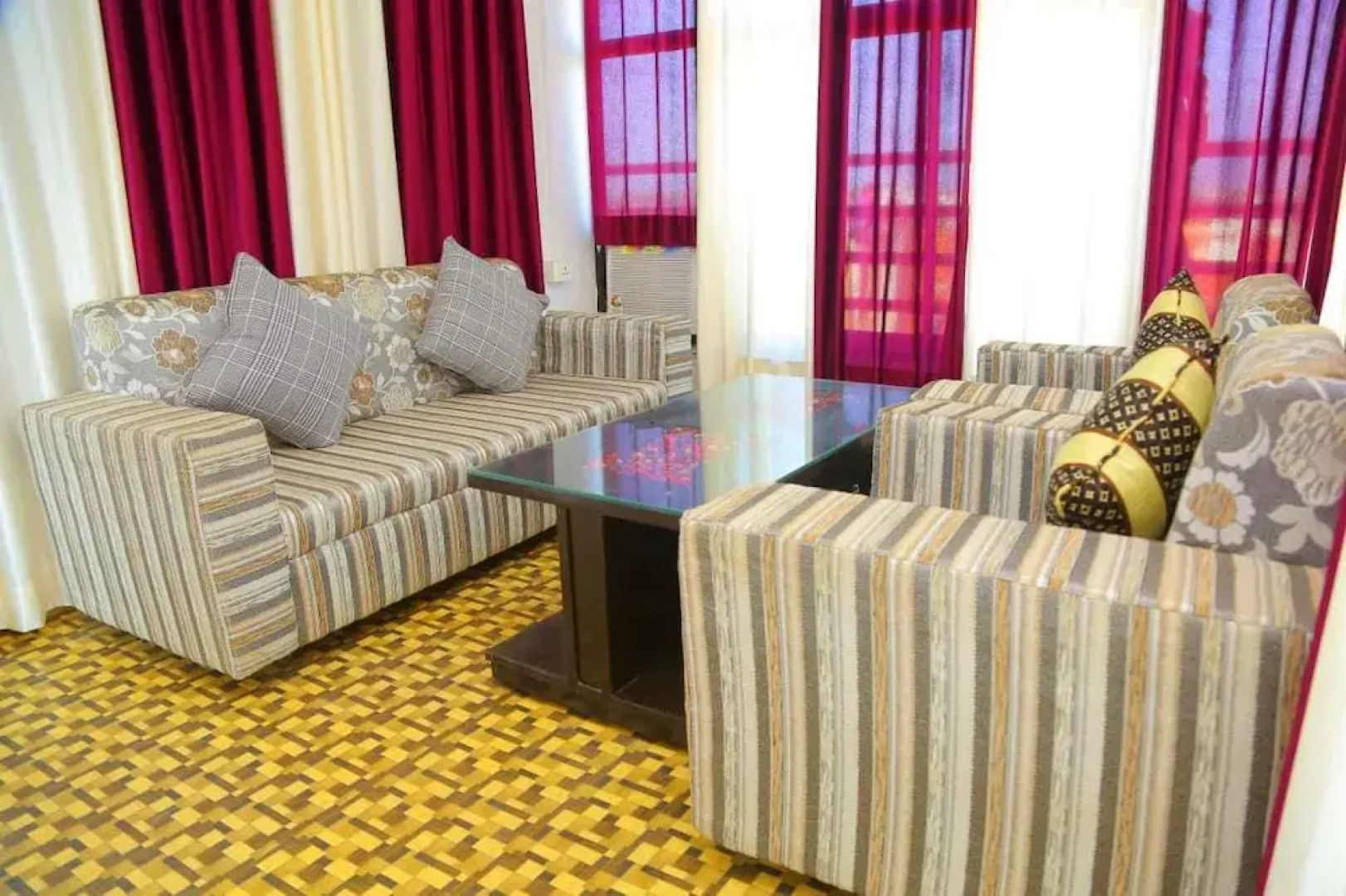 Fully Equipped Apartment with Hill View