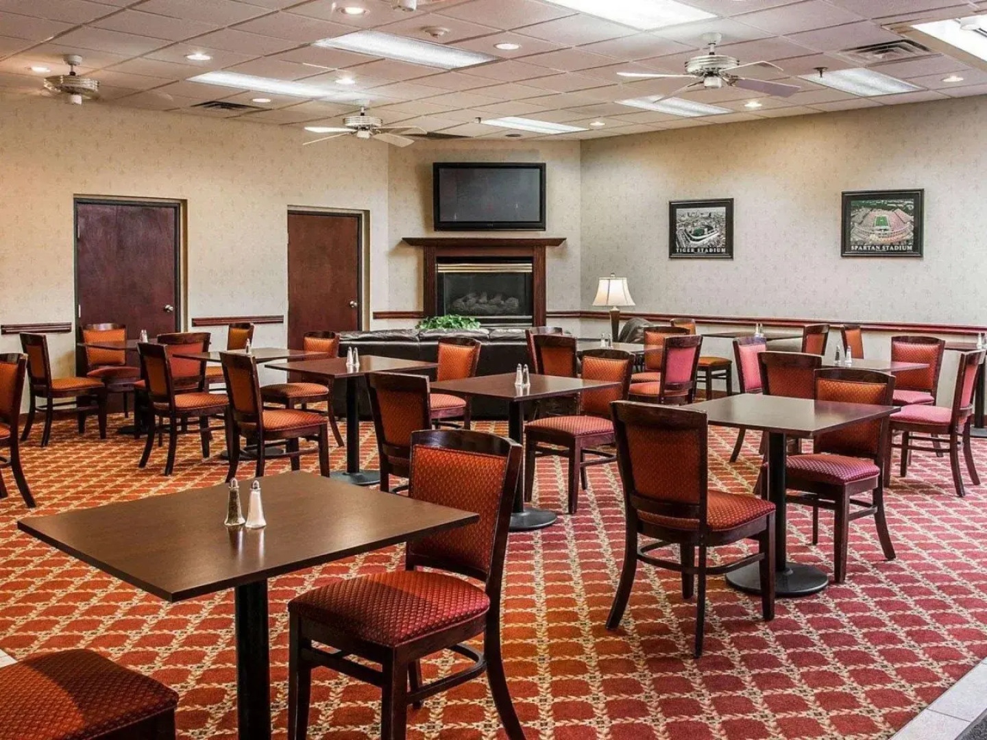 American Inn & Suites Waterford