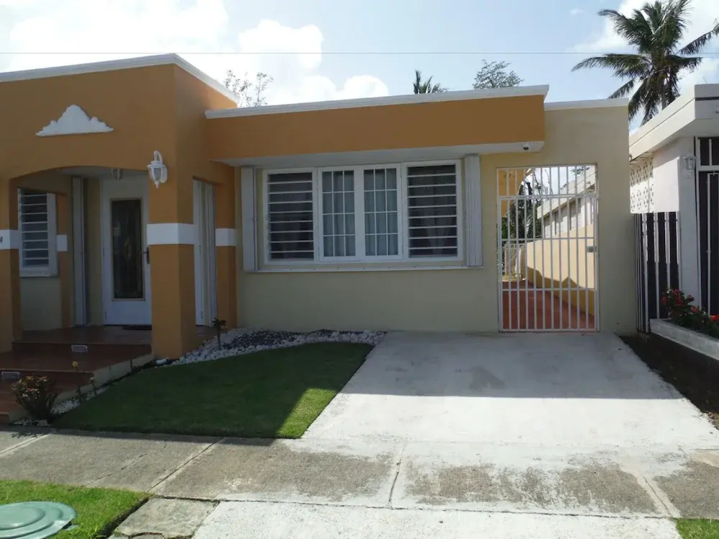 Oversize Studio close to the Beach/Airport