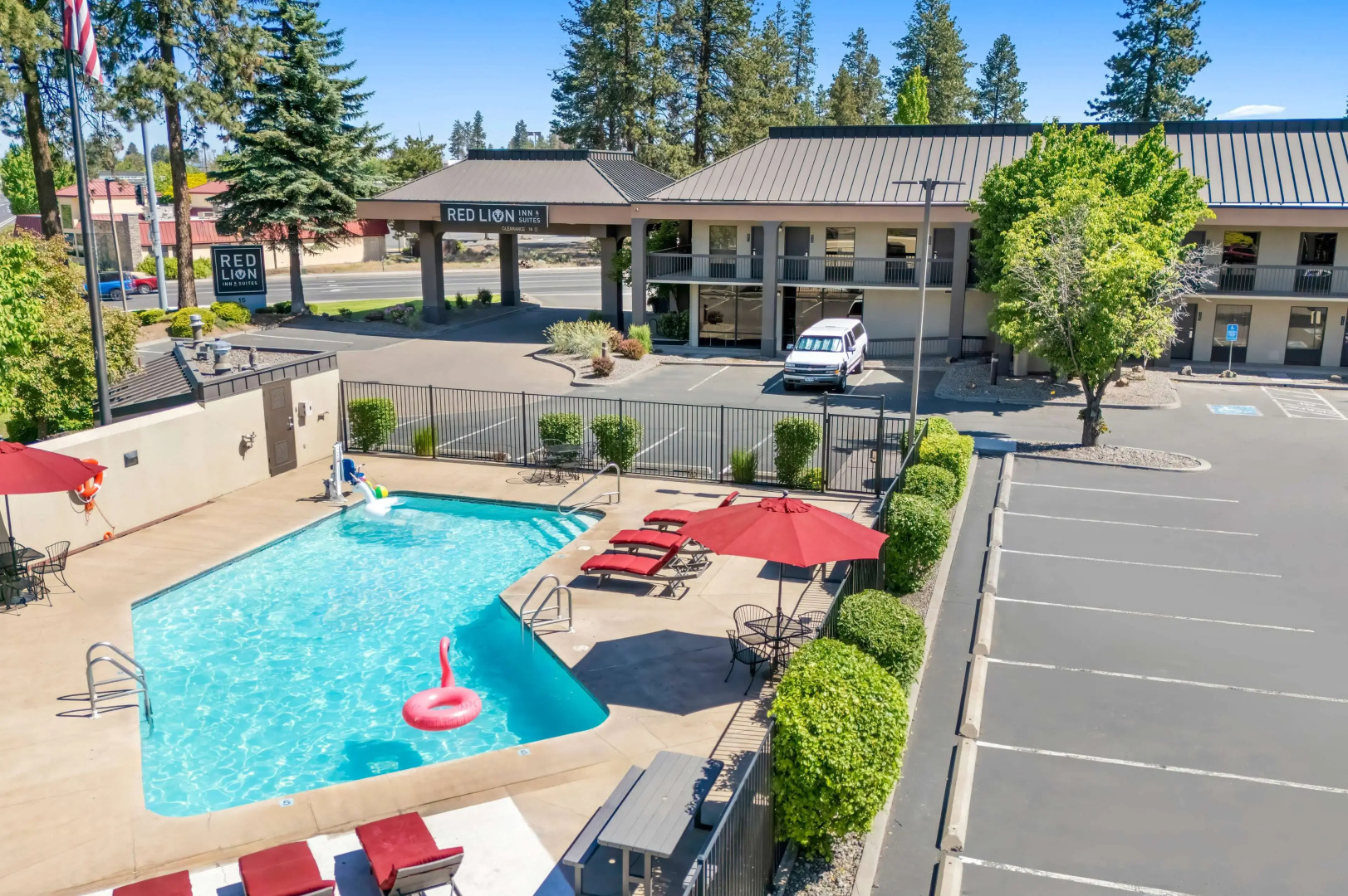 Red Lion Inn & Suites Deschutes River Bend