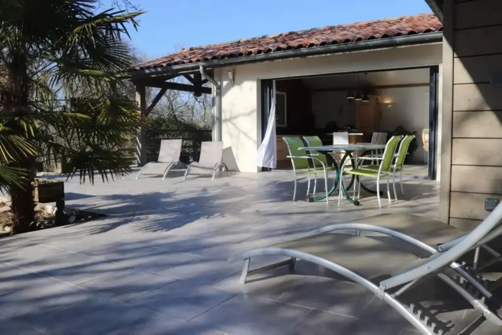 Les Oliviers gîte grand confort au calme