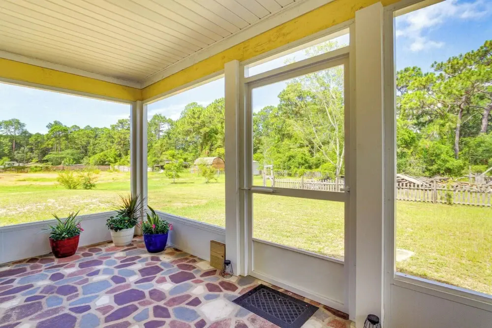 Navarre House w/ Game Room: 5 Mi to Beaches!