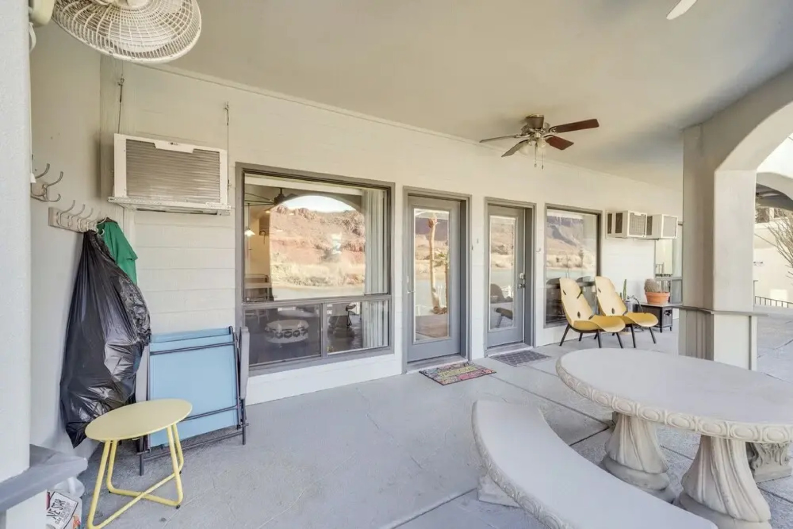 Riverfront Parker Studio 1 Mi to Boat Launch!