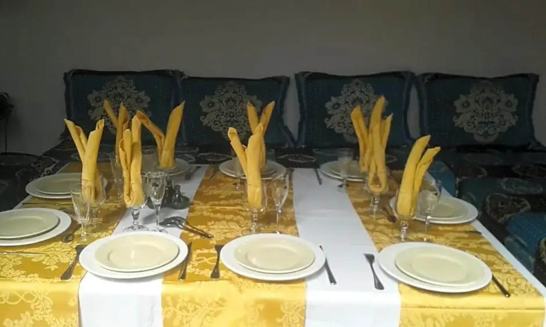 Relais De Tahla Sarl