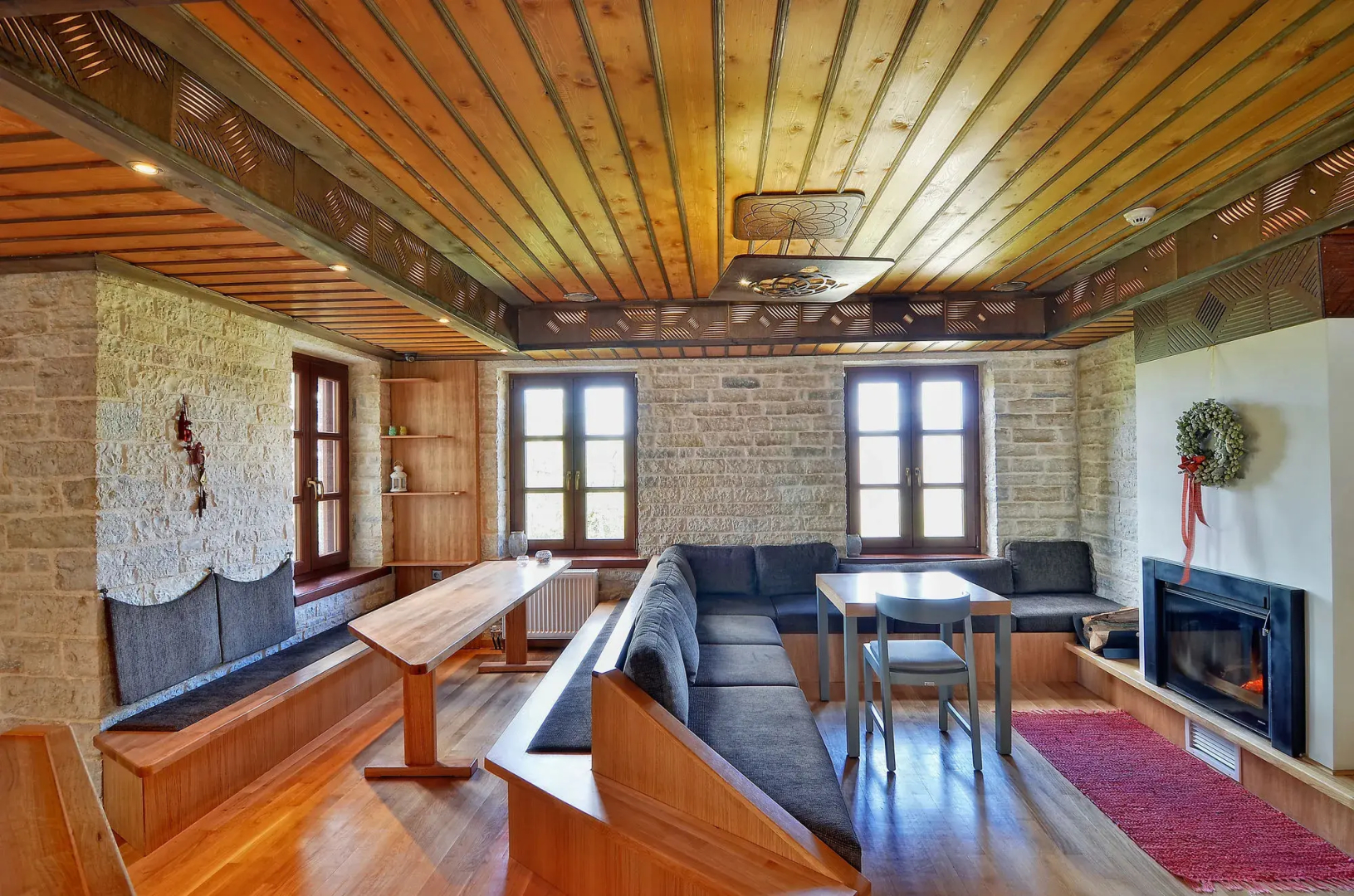 Dilofo Hotel Luxury Suites