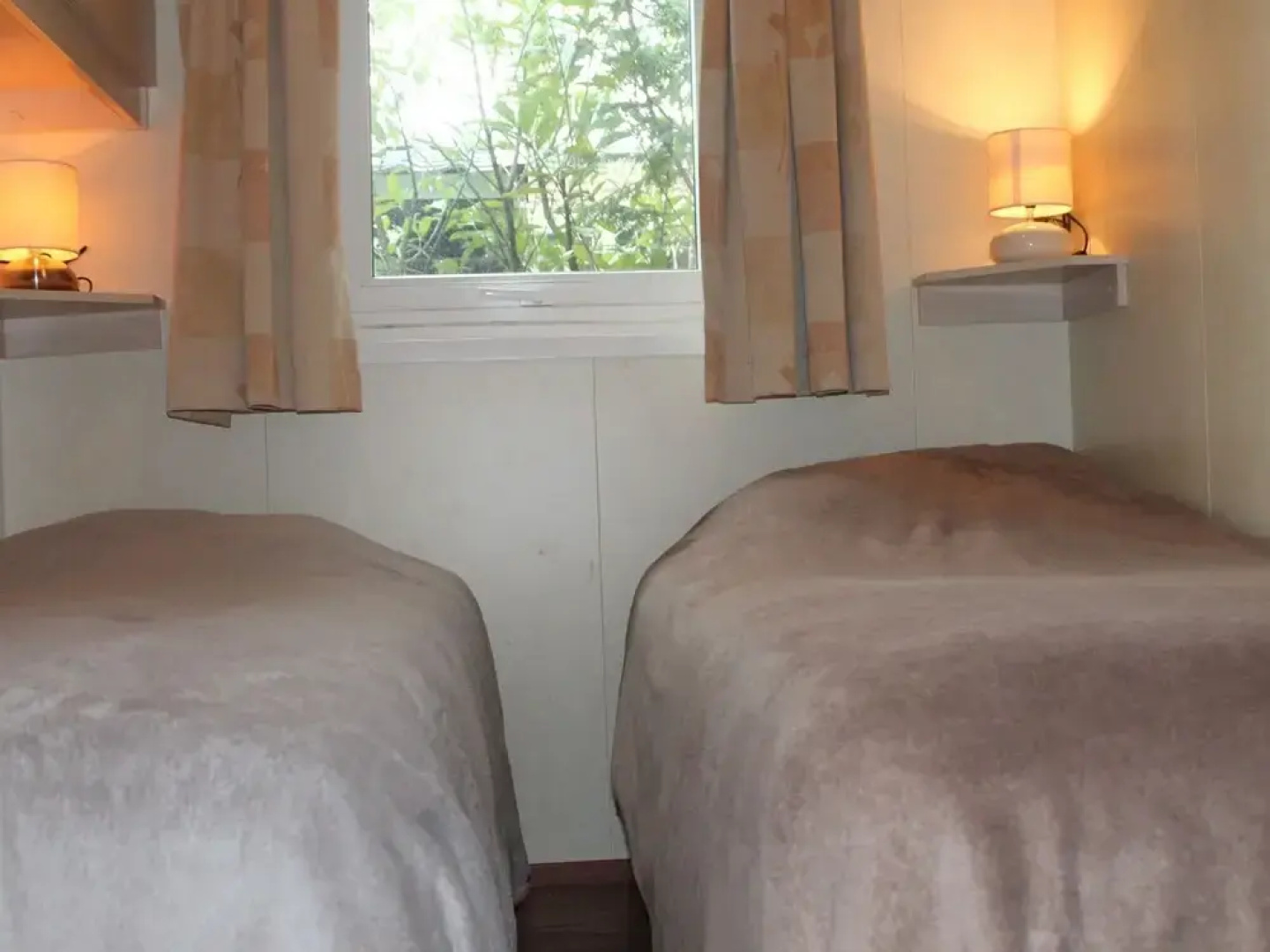 Chalet in Voorthuizen With Indoor Pool