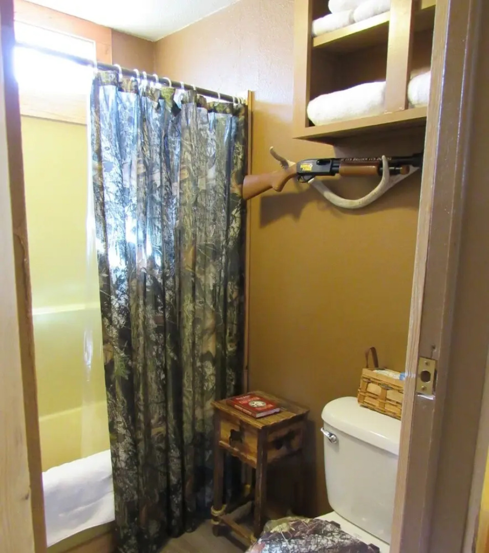 Uncle Billy Bob's Redneck Trailers Vacation Rentals #2