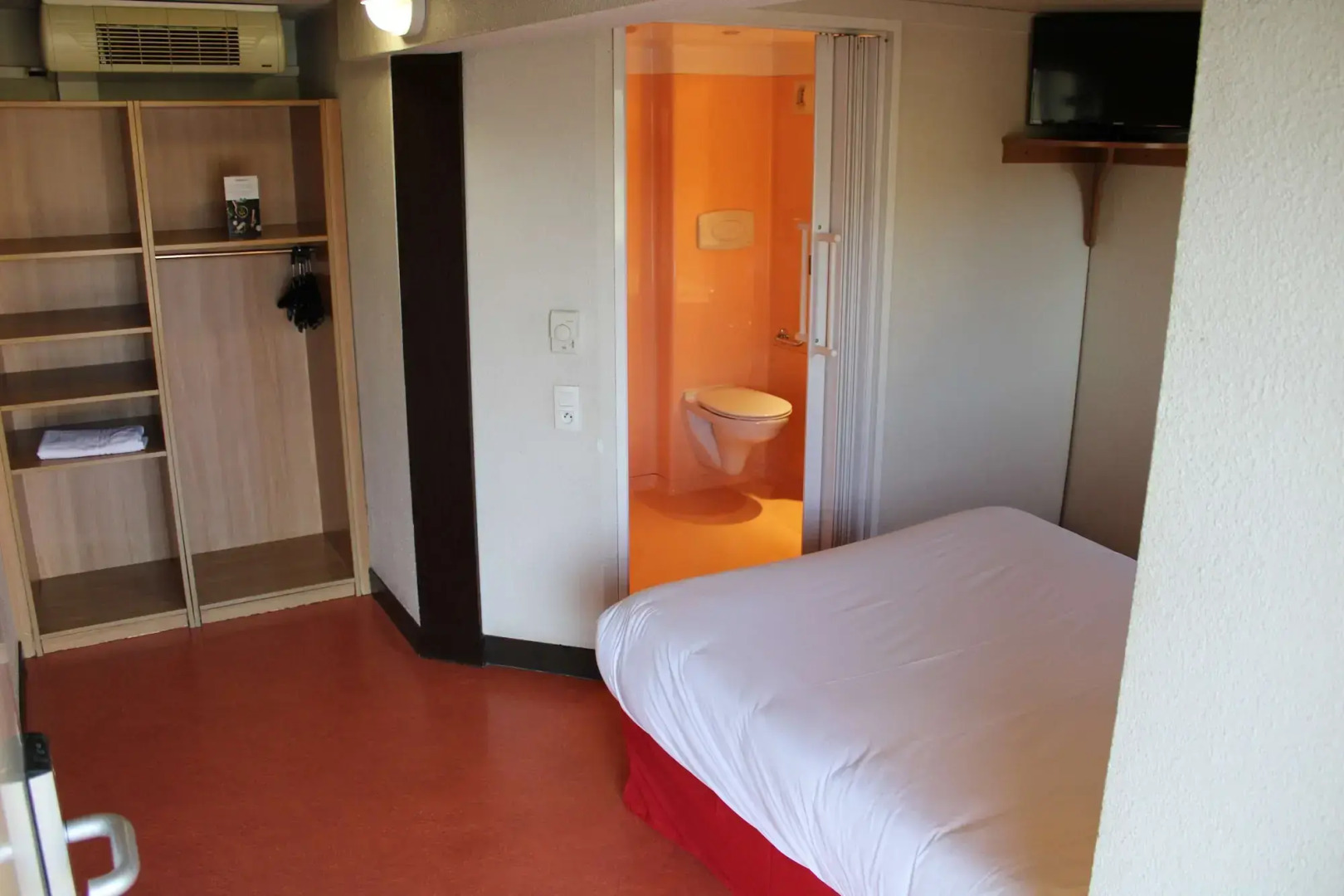 Première Classe Amiens Est - Glisy