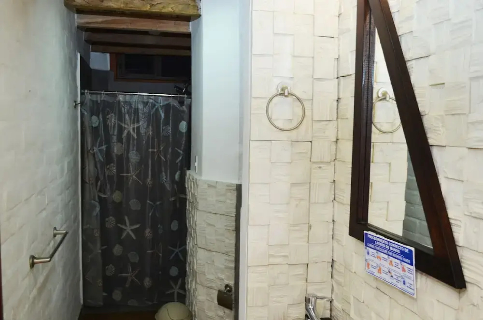 Amuntai Rainforest Lodge