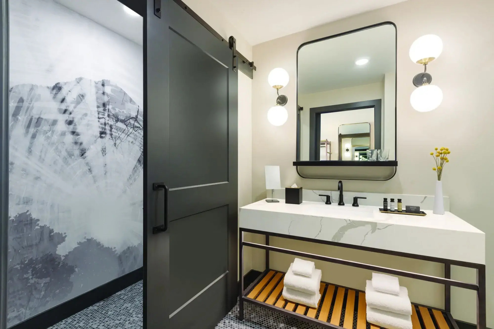 The Eddy Taproom & Hotel