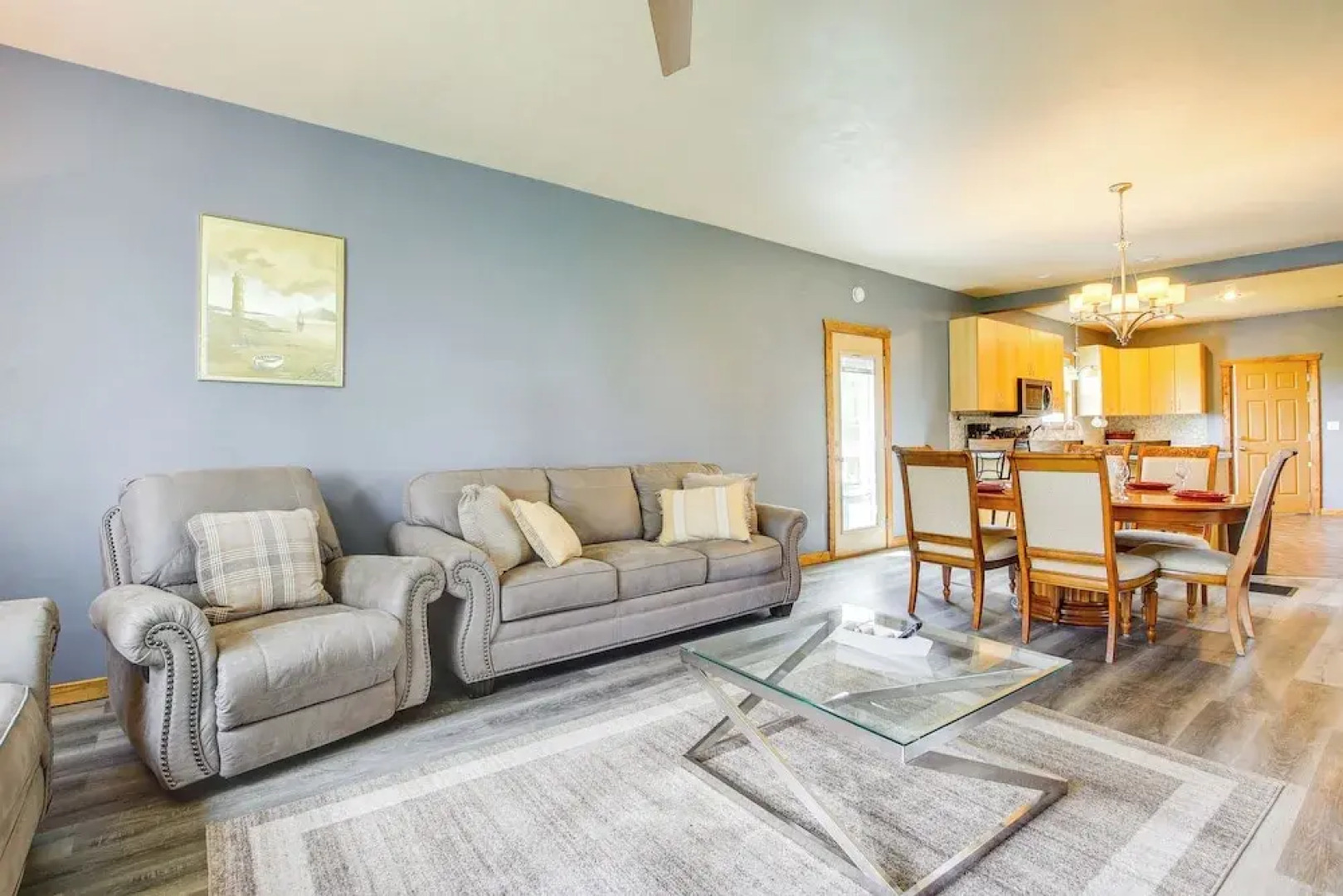 Algoma Retreat: Near Beach, Game Room, Yard