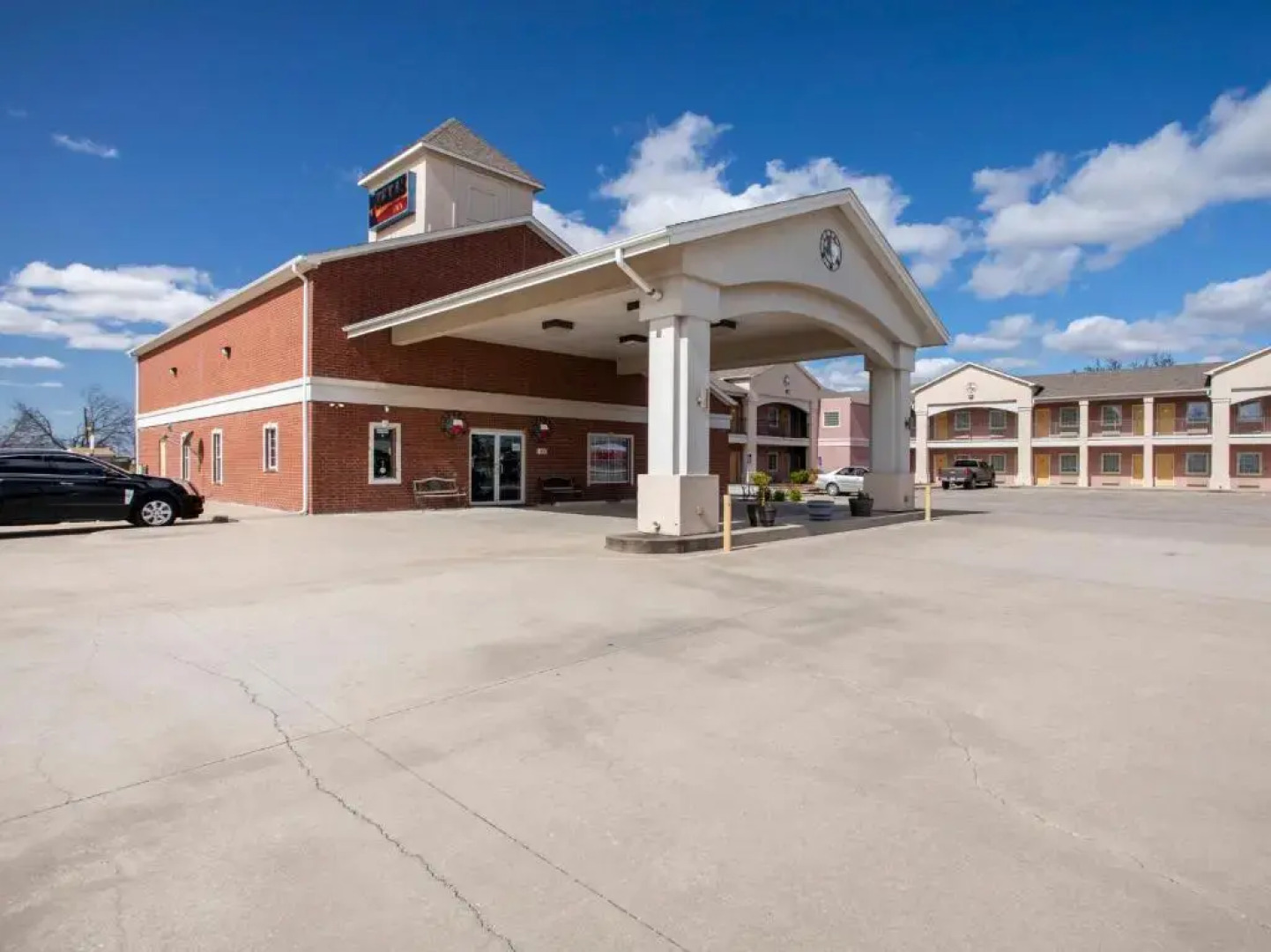 OYO Hotel Valley View TX, I-35